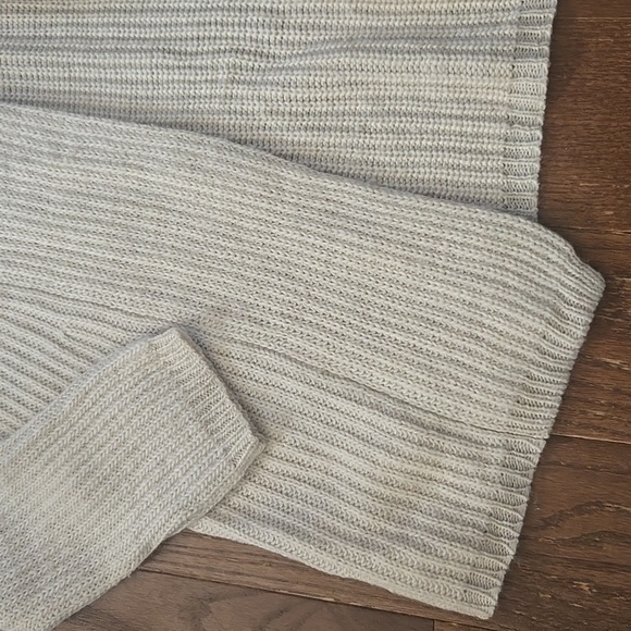 Ann Taylor off-white, shawl collar tunic cardigan sweater - Picture 3 of 4